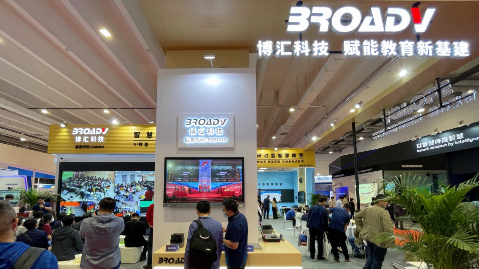 1637744210864037.png 企业微信截图_16377440443106.png